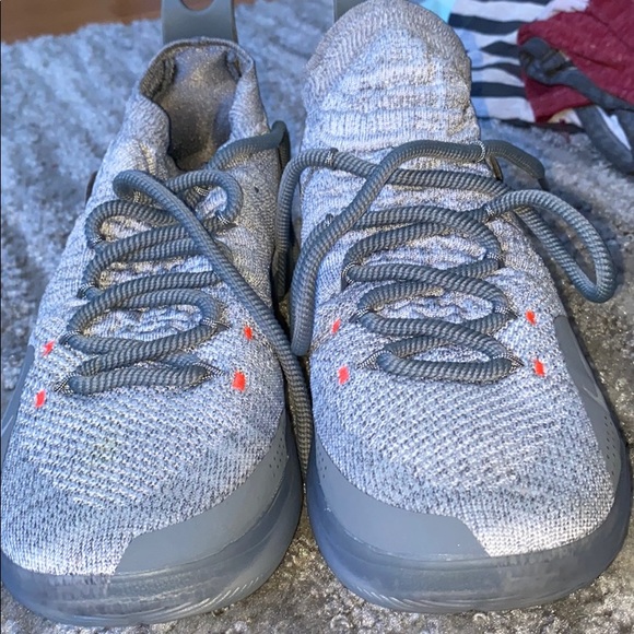 nike zoom kd 11 basketball sneakers - Picture 4 of 4